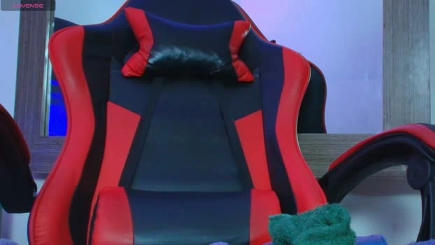 Alan_Colthon Live 19-06-2026 Gay Cam play naughty