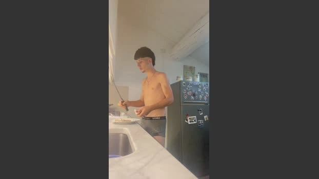 Leonardo250606 Live 18-06-2026 Gay Cam sexykitty big