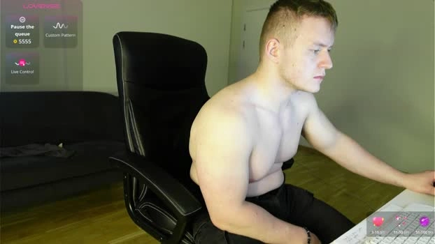 Richard_Dullas Live 19-06-2026 Gay Cam fuckface lick
