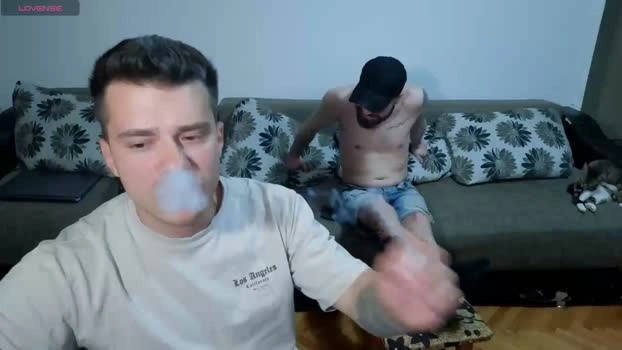 johnnylove22 Live 18-06-2026 Gay Cam play sex