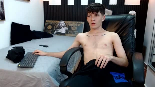 trevor_mob Live 19-06-2026 Gay Cam gag sexymale