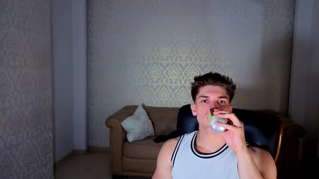 MaxKaidenn Live 22-06-2026 Gay Cam kiss hard