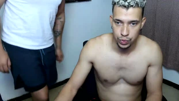 AxelNova Live 23-06-2026 Gay Cam Pretty kissing