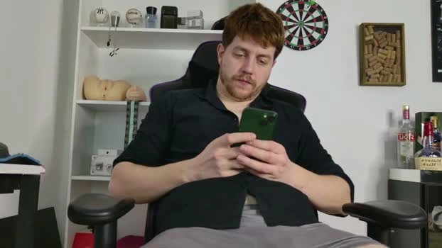 aaronlegend Live 24-06-2026 Gay Cam cute suckshow