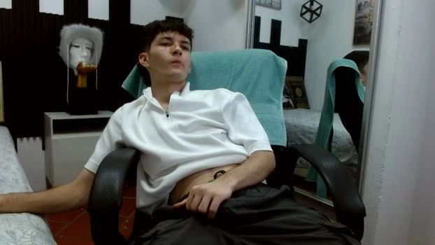 trevor_mob Live 24-06-2026 Gay Cam playtime sweet