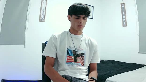 harry_232001 Live 25-06-2026 Gay Cam playtime kissing