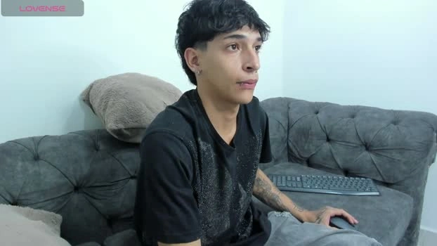 KroyWave Live 26-06-2026 Gay Cam strip yummy
