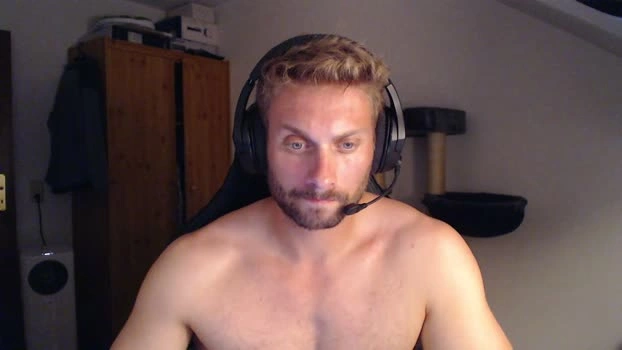 blueeyes839 Live 25-06-2026 Gay Cam bigtoys oral
