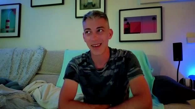 HuGo4K Live 27-06-2026 Gay Cam bigass bigcock