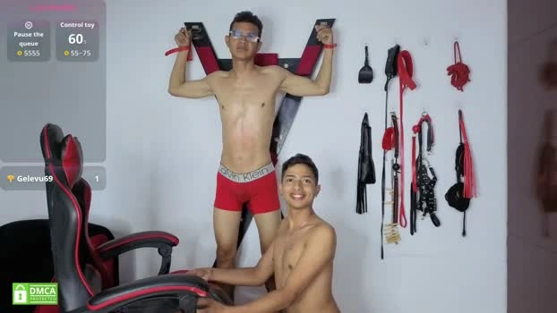 Yuztin_SlimBoy Live 27-06-2026 Gay Cam suckcock Nude