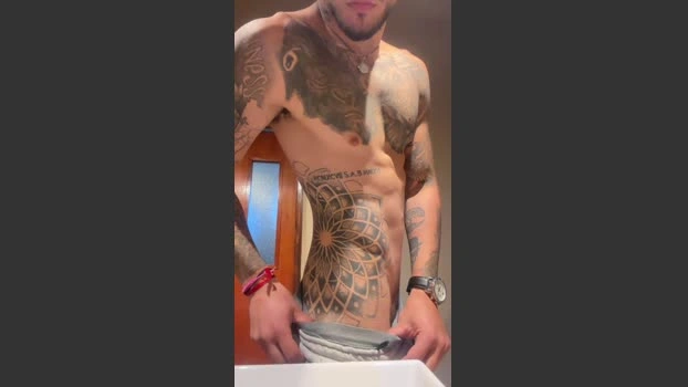 nicolas2471 Live 29-06-2026 Gay Cam jerkoff naughty
