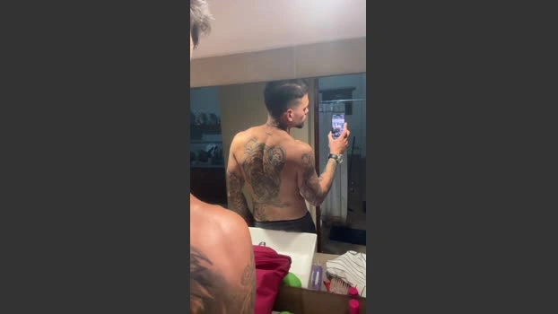 nicolas2471 Live 30-06-2026 Gay Cam fuckher sexyfeet