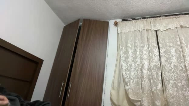 Hivazqueza Live 01-07-2026 Gay Cam kissing bigass