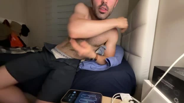 WhiteAndHairy Live 01-07-2026 Gay Cam bigballs jerking