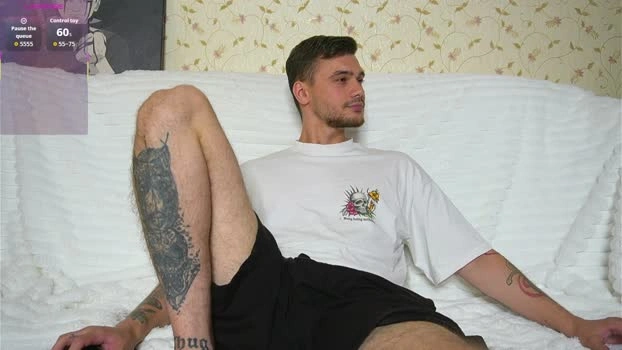johnstoneisland Live 02-07-2026 Gay Cam sexybody legs
