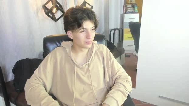Marcoviolet Live 05-07-2026 Gay Cam beautiful wank