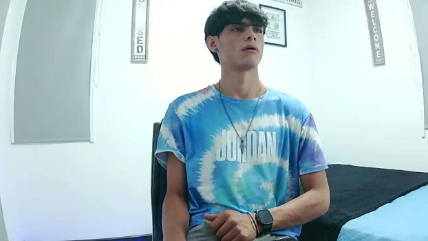 harry_232001 Live 04-07-2026 Gay Cam blowjob striptease
