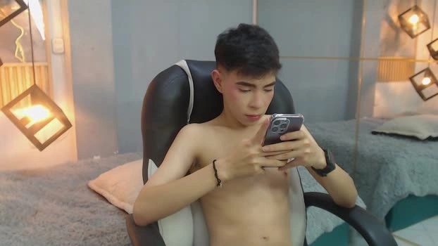 ash_kai Live 07-07-2026 Gay Cam playtime sexymale