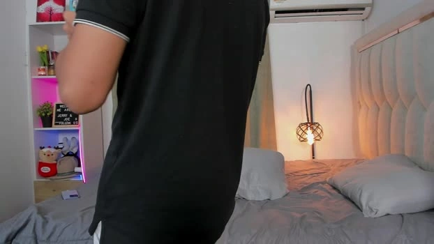 Boy_Jerry Live 09-07-2026 Gay Cam sexyfeet naughty