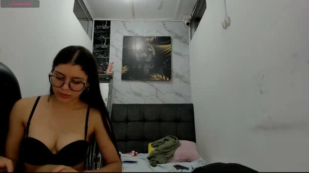 sweetauracouple Live 10-07-2026 Gay Cam show bigballs