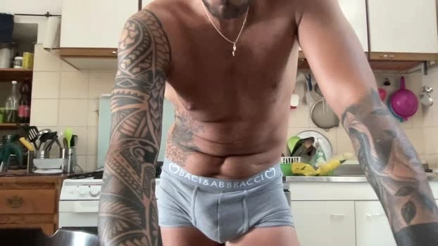 alessandromori9 Live 11-07-2026 Gay Cam fingers big