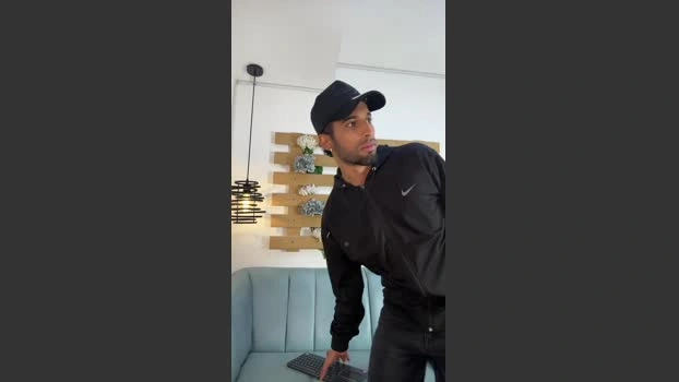 Michael_Hanks Live 12-07-2026 Gay Cam jerkoff beauty