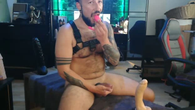 Re_Versatile Live 13-07-2026 Gay Cam kiss Topless