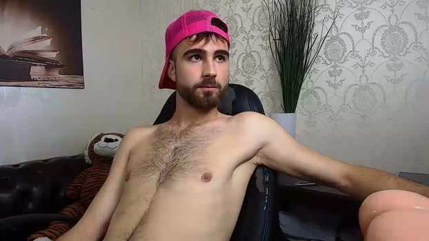 KyloEast Live 15-07-2026 Gay Cam playtime fingering