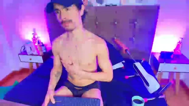 Ethan_Briggs_ Live 16-07-2026 Gay Cam toys suckcock