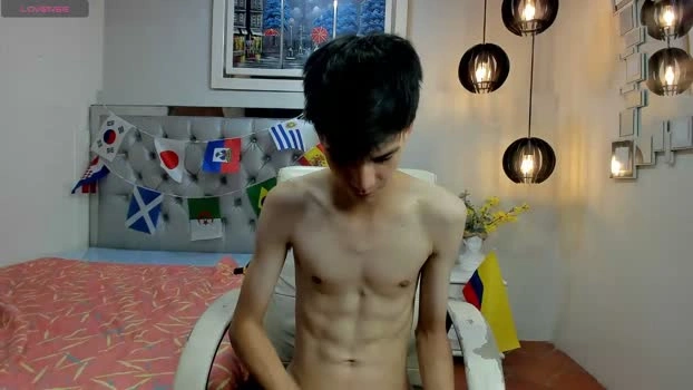 maxim_rod Live 16-07-2026 Gay Cam kiss orgasm