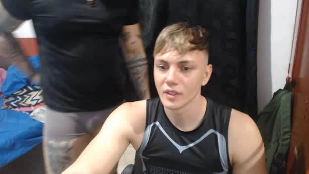 ABRAHAM_ALLISON Live 18-07-2026 Gay Cam Gay horny