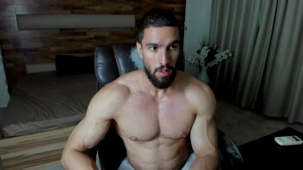 IvanHyde Live 19-07-2026 Gay Cam bigdick prettyface
