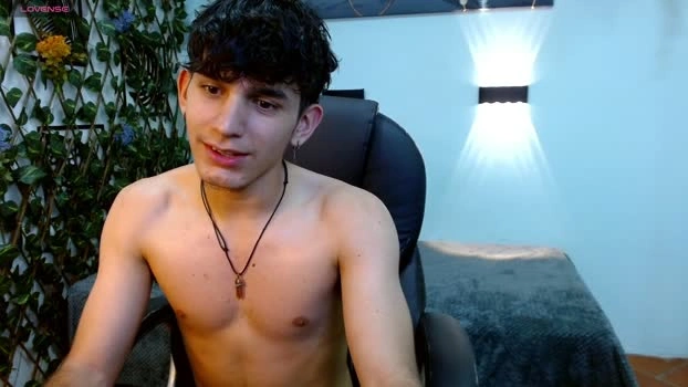 billy_wildd Live 19-07-2026 Gay Cam jerkoff big