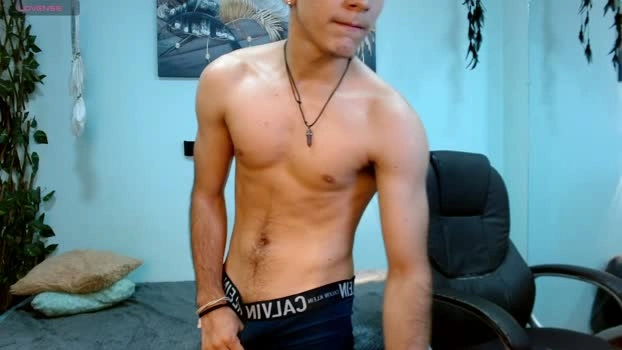 billy_wildd Live 19-07-2026 Gay Cam Gay lush