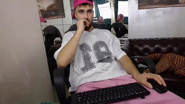 KyloEast Live 25-07-2026 Gay Cam spank Video