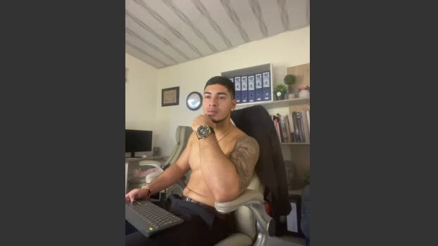 dimitri_coleman Live 26-07-2026 Gay Cam sexybody bigass